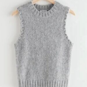 & Other Stories Fuzzy Scalloped Vest
